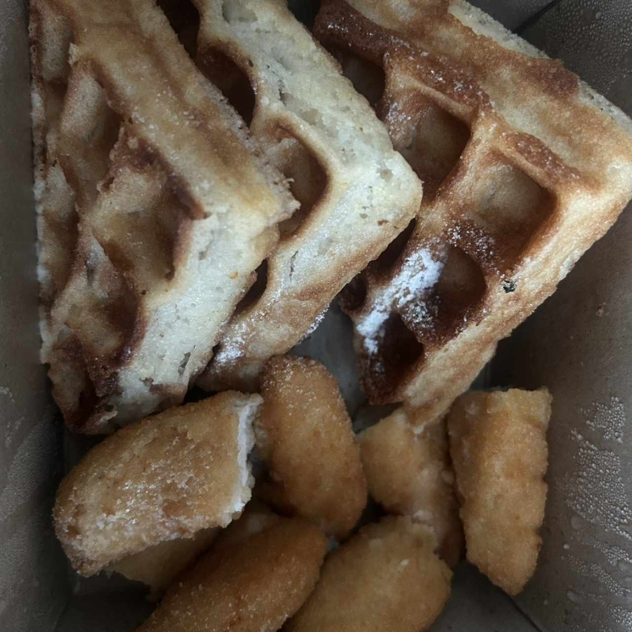 Desayunos - Chicken and waffles
