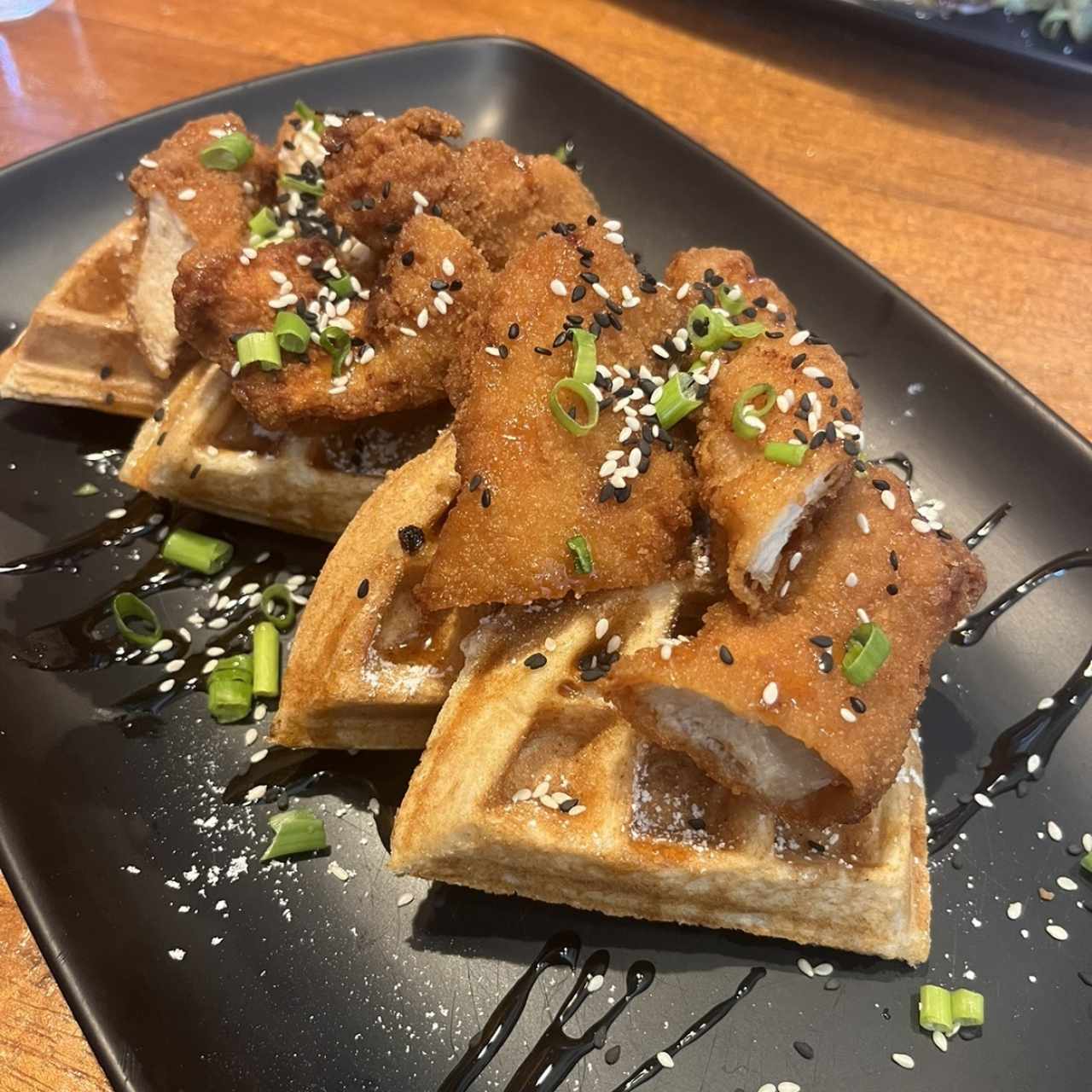 Desayunos - Chicken and waffles