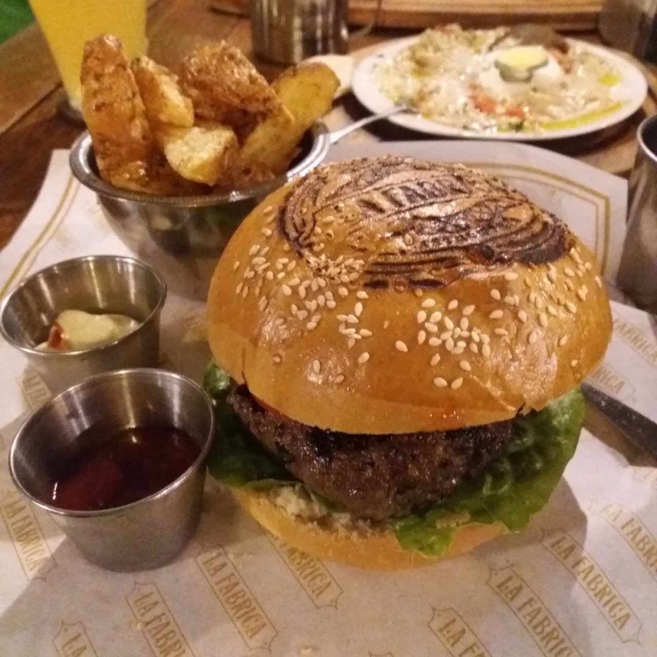 Hamburguesas - La Fábrica