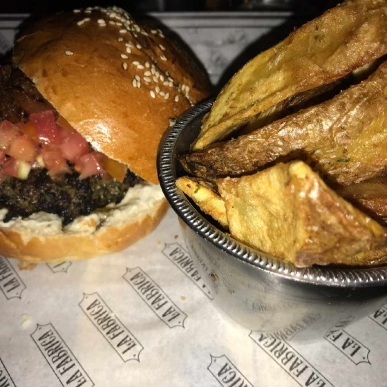 Hamburguesas - La Fábrica