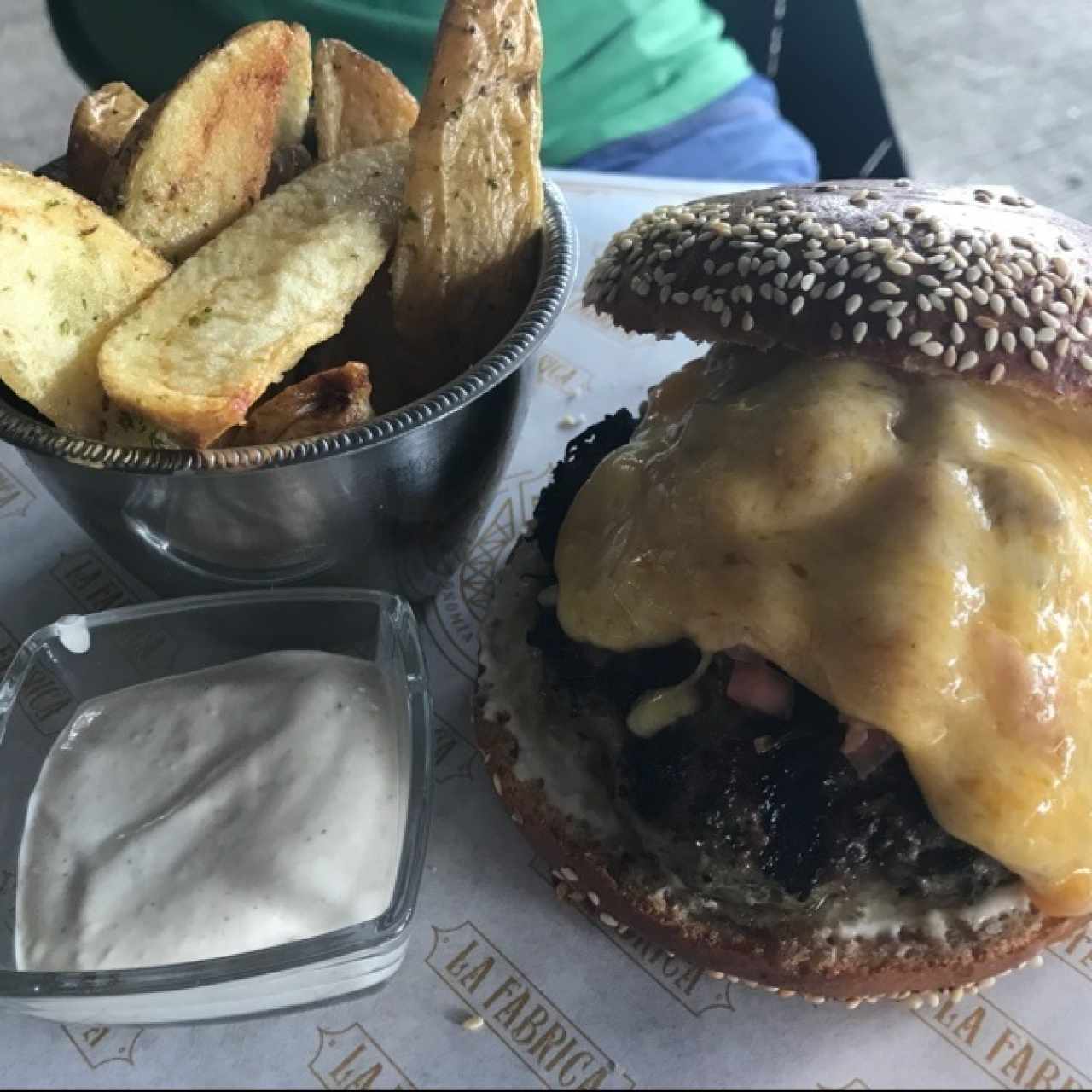 Hamburguesas - La Fábrica
