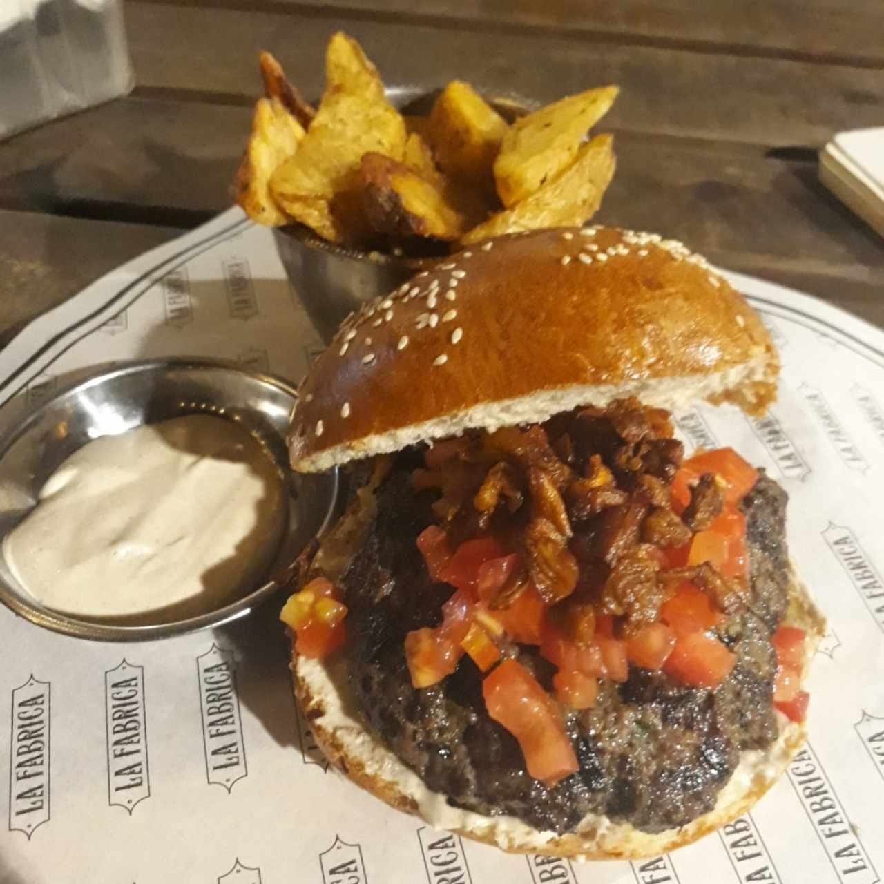 Hamburguesas - La Fábrica
