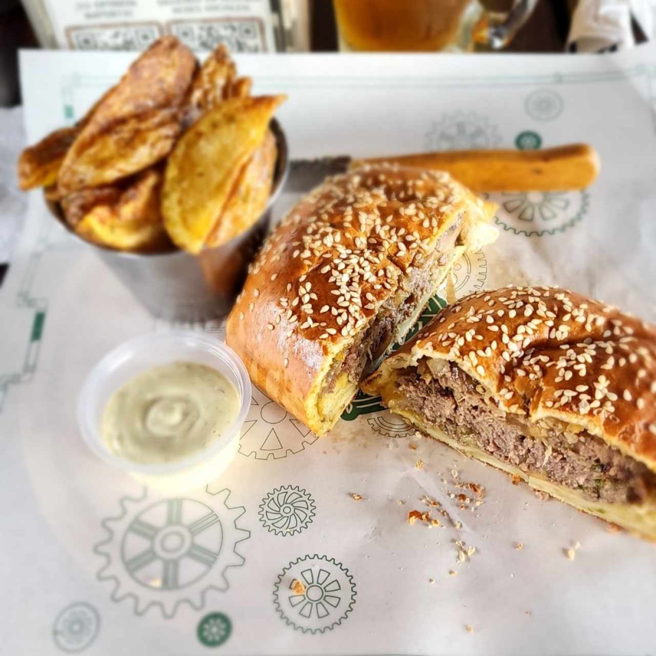 BURGER WELLINGTON

