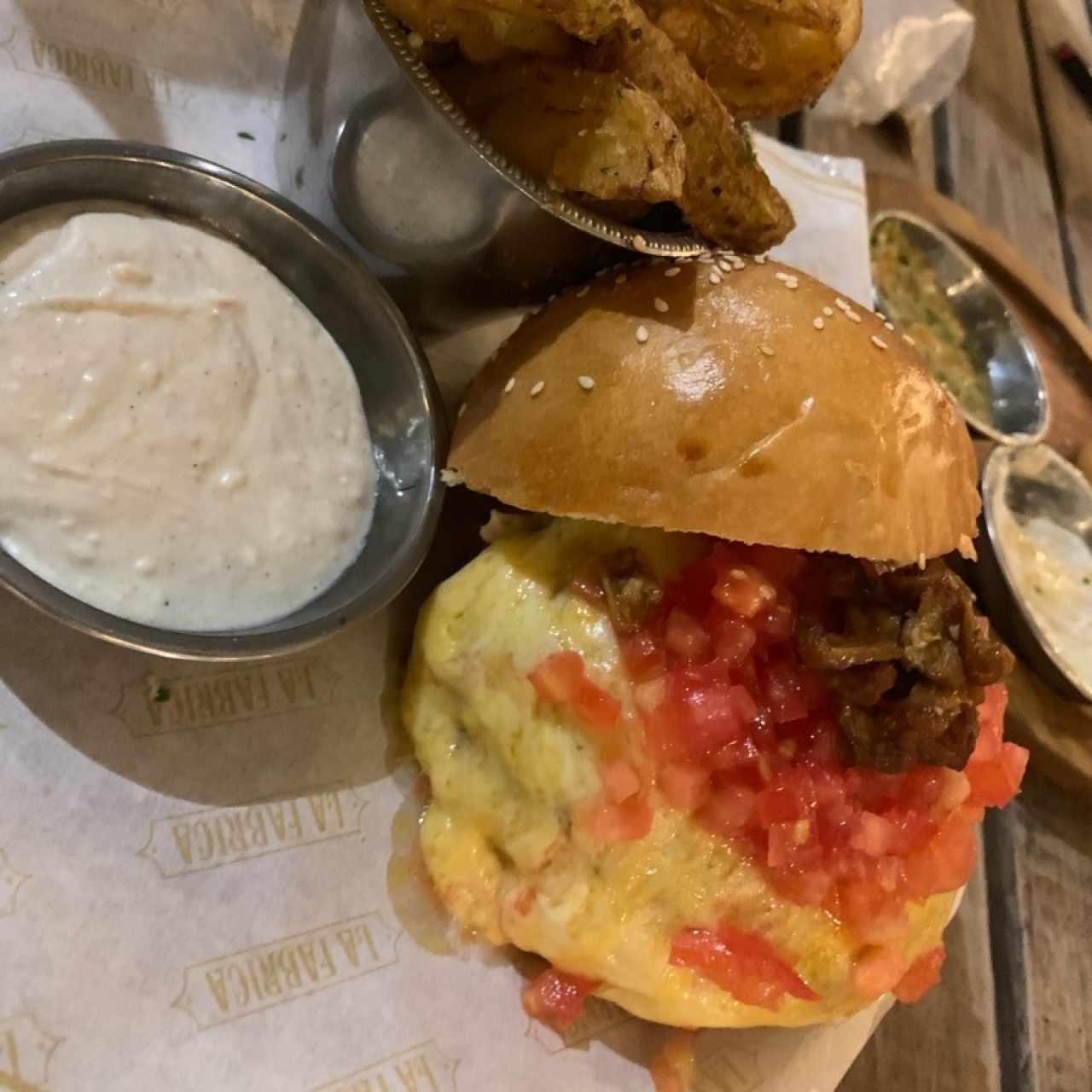 Hamburguesas - La Fábrica