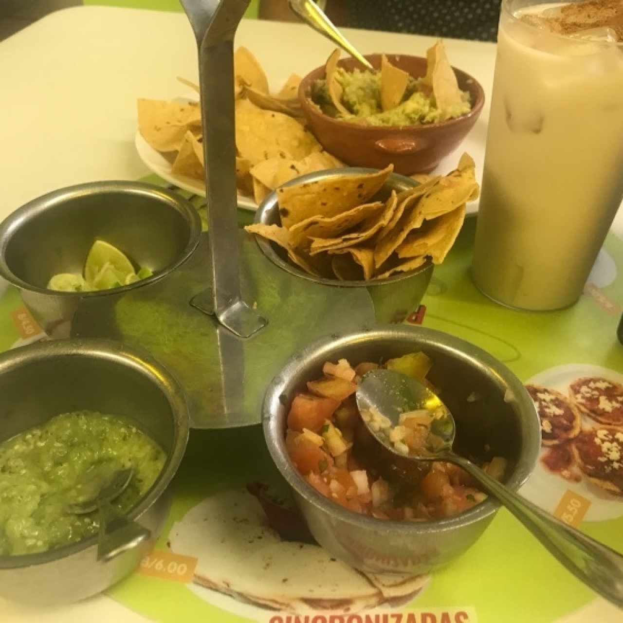 guacamole nachos