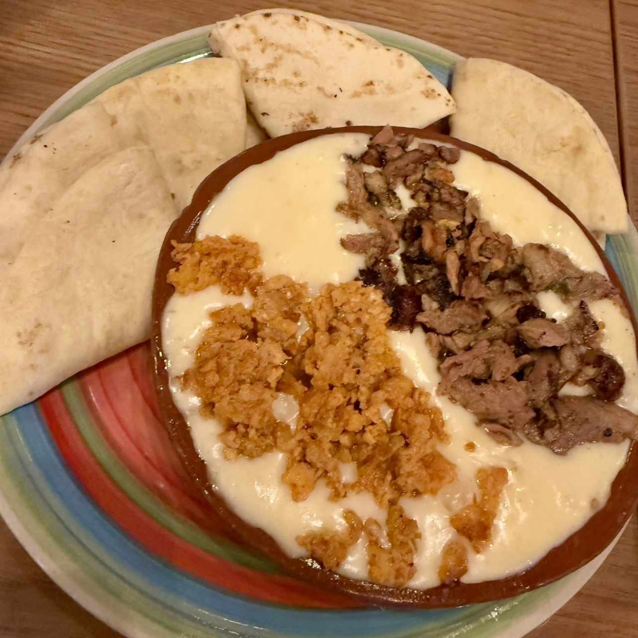 Queso Fundido con Longaniza