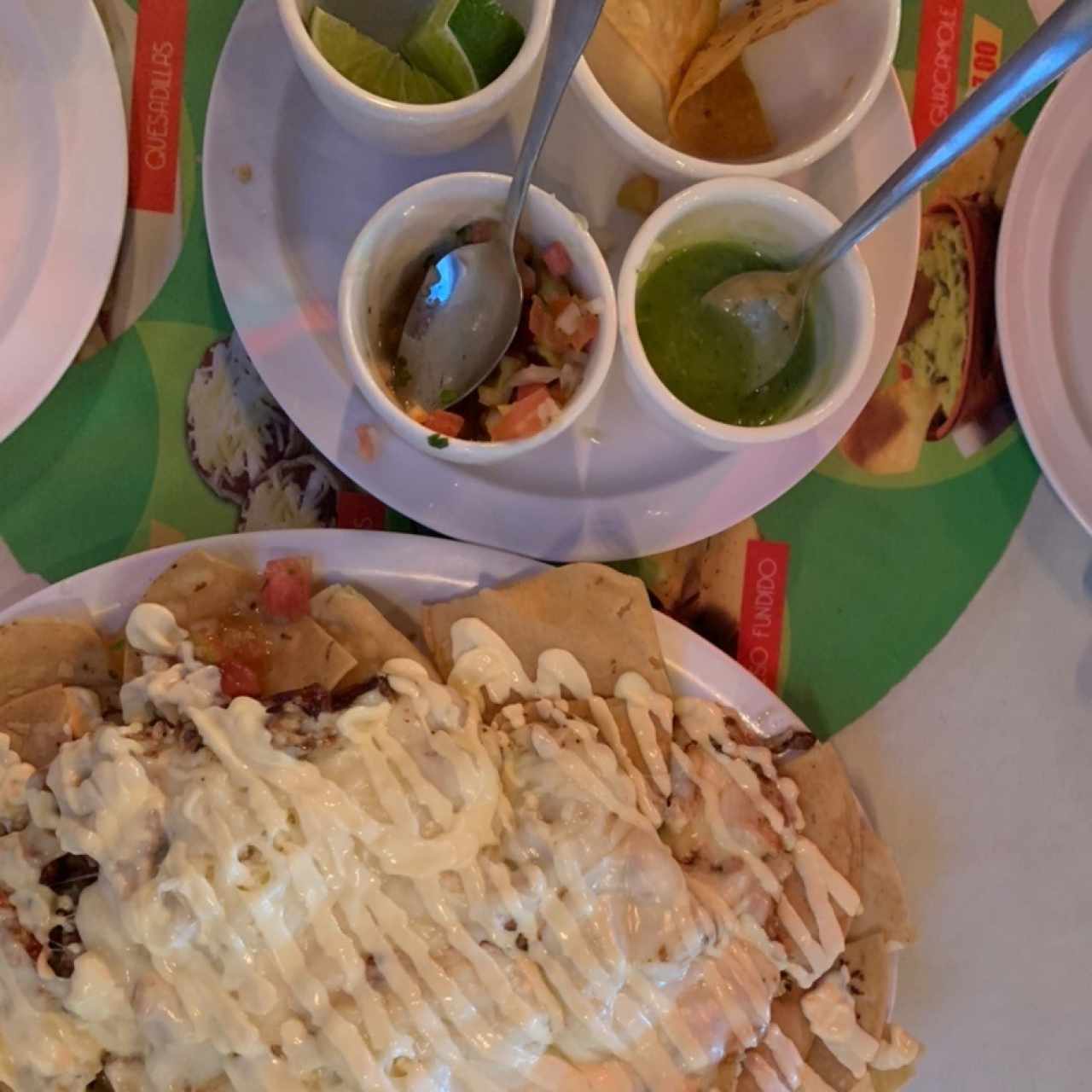 nachos de carne ( pollo ) 