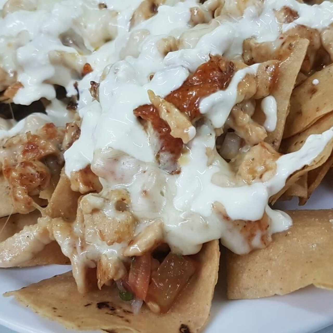 nachos con pollo