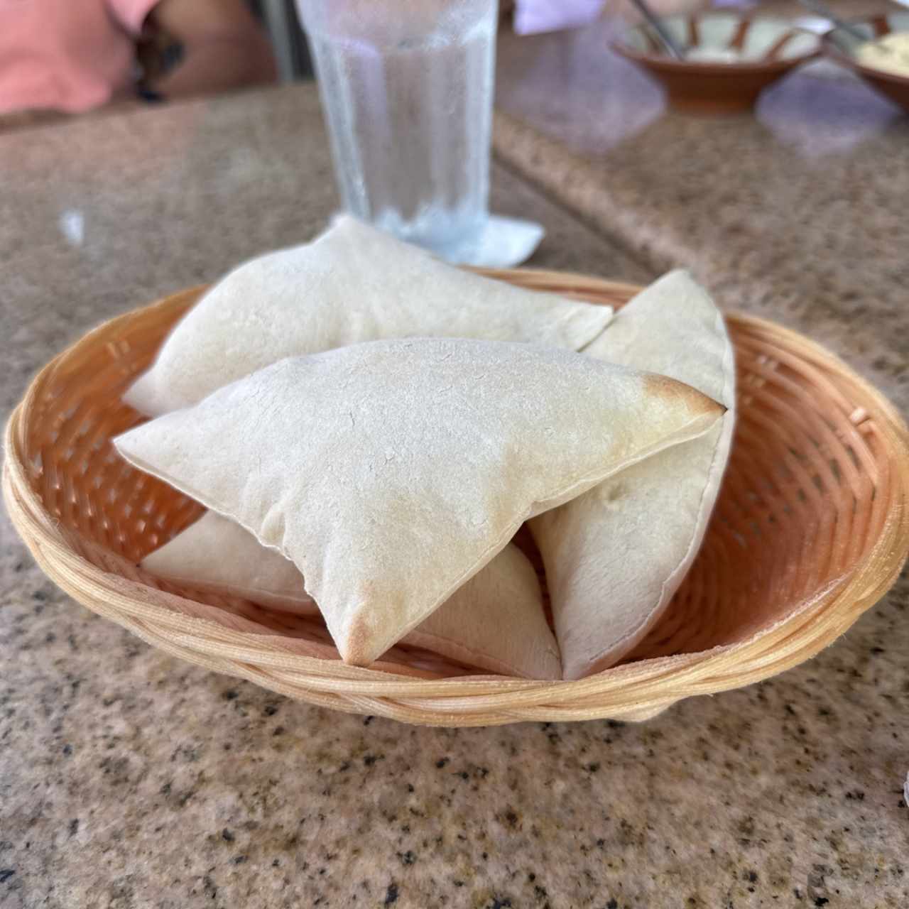 Entradas Libanesas - Pan Pita