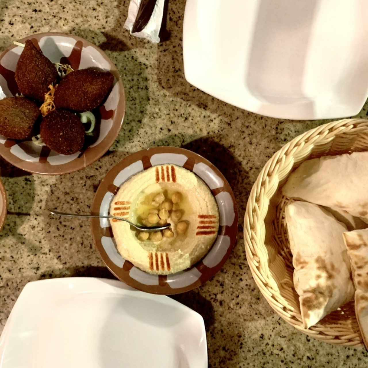 Entradas Libanesas - Hummus