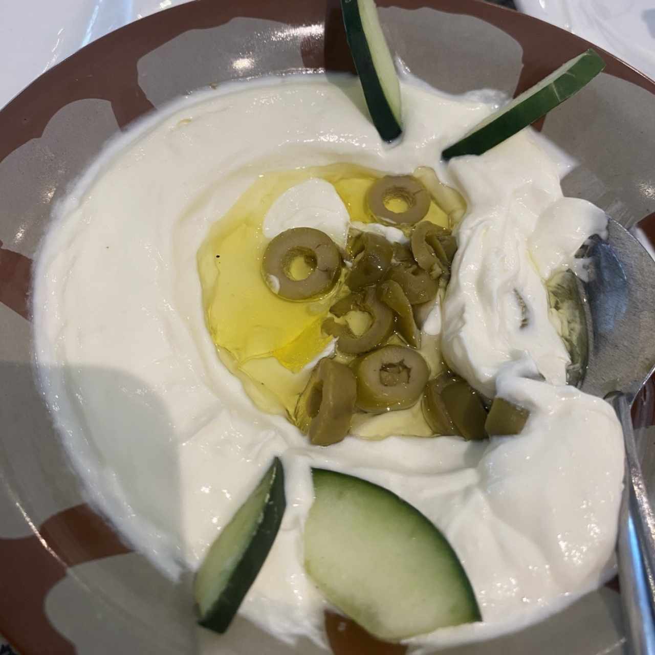 Entradas Libanesas - Labneh con ajó