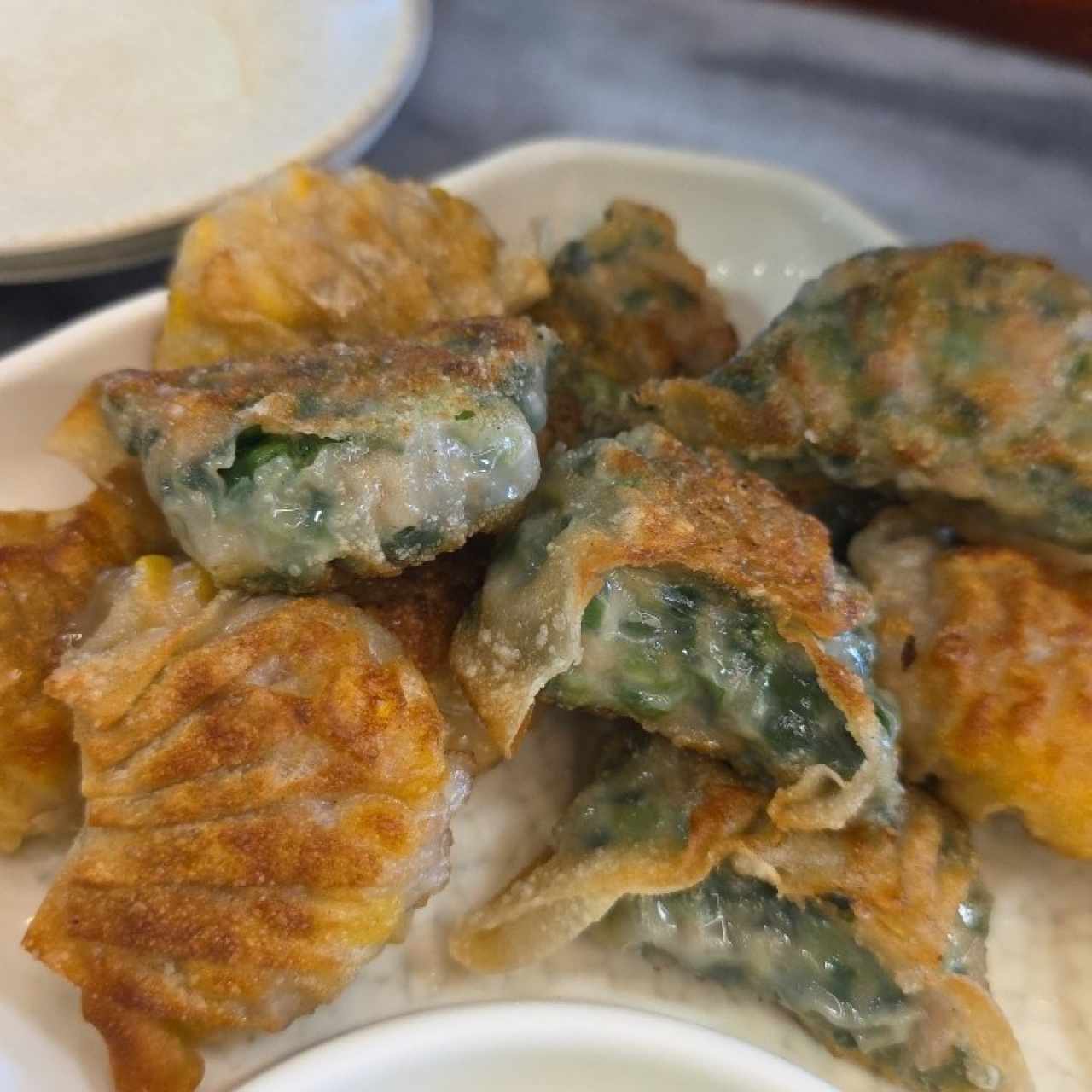 dumpling puerco y cebollina