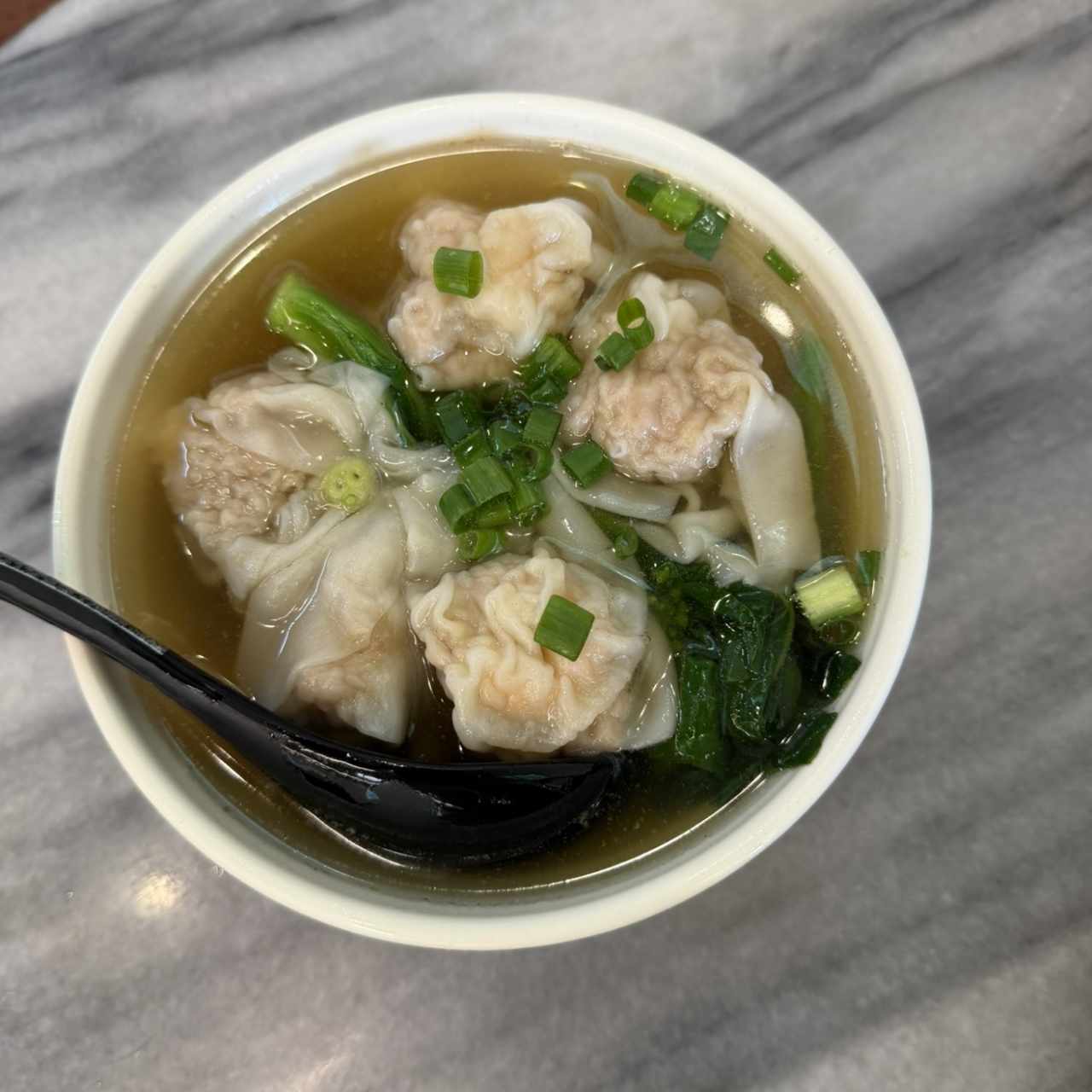 Sopa De Wanton De Camaron Con Fideos