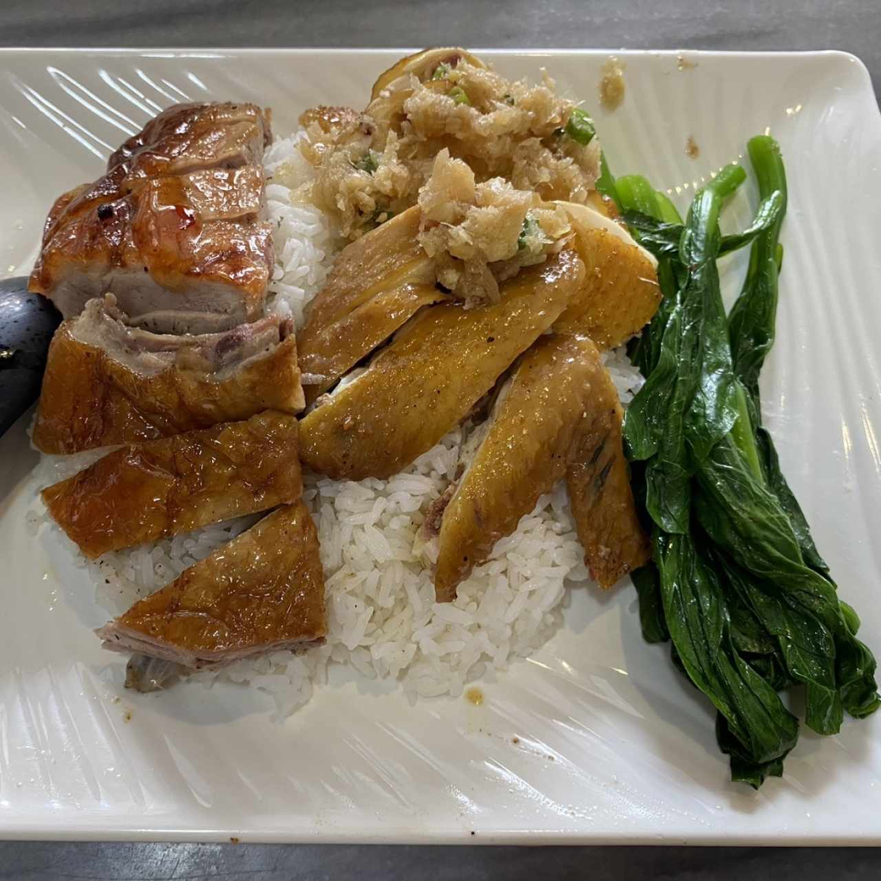 Arroz con pollo + plato asado