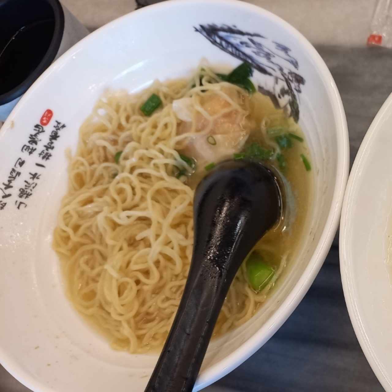 Sopa De Wanton De Camaron Con Fideos