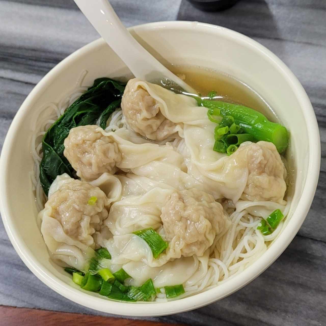 Sopa de Wanton de Camarón