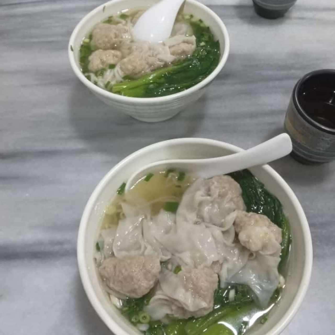 sopa de wanton