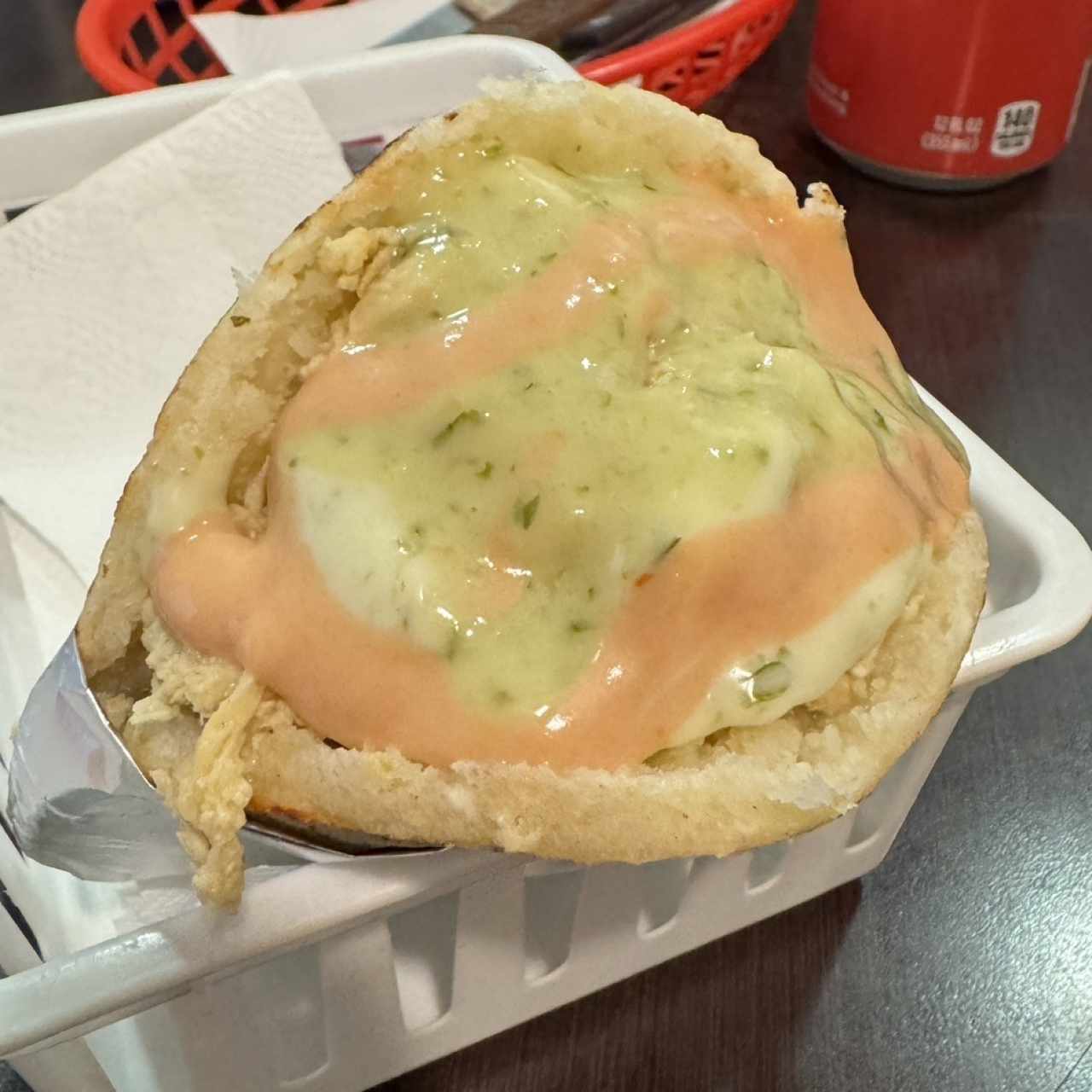 Arepa asada con todo