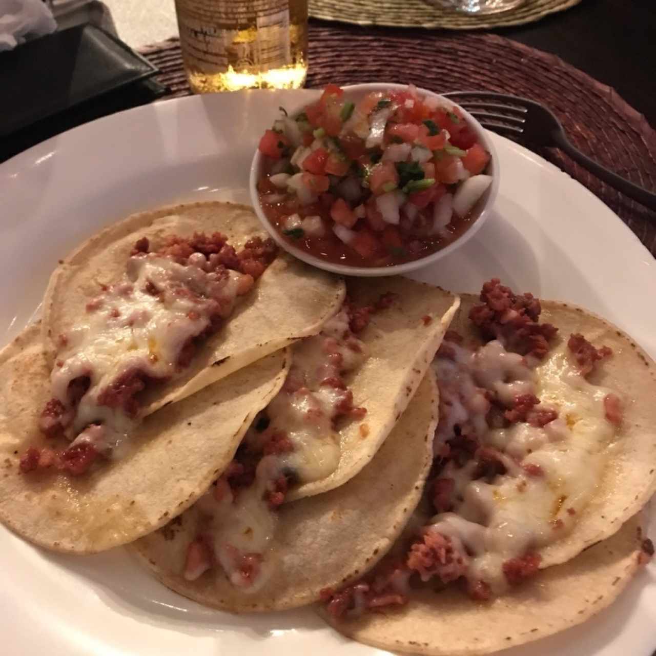tacos de chorizo con queso