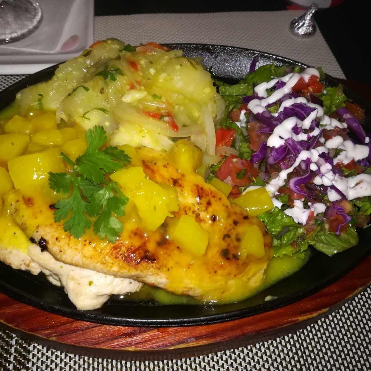 Pollo a la piña con papas salteadas. Especial San Valentín 