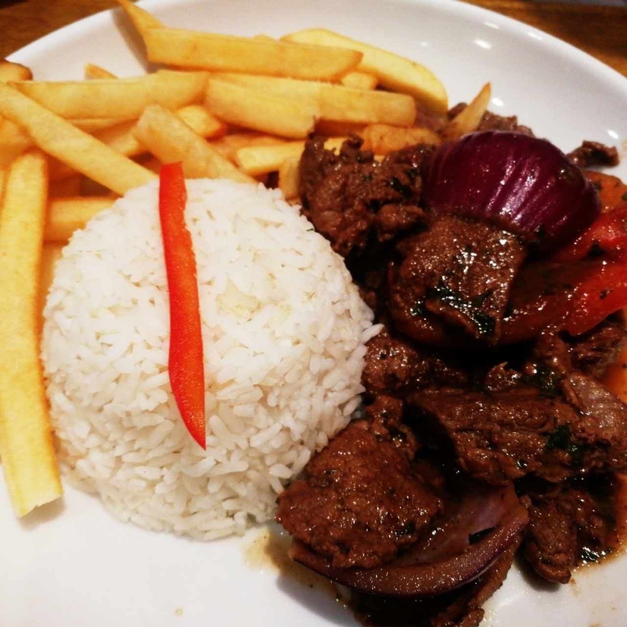 lomito saltado