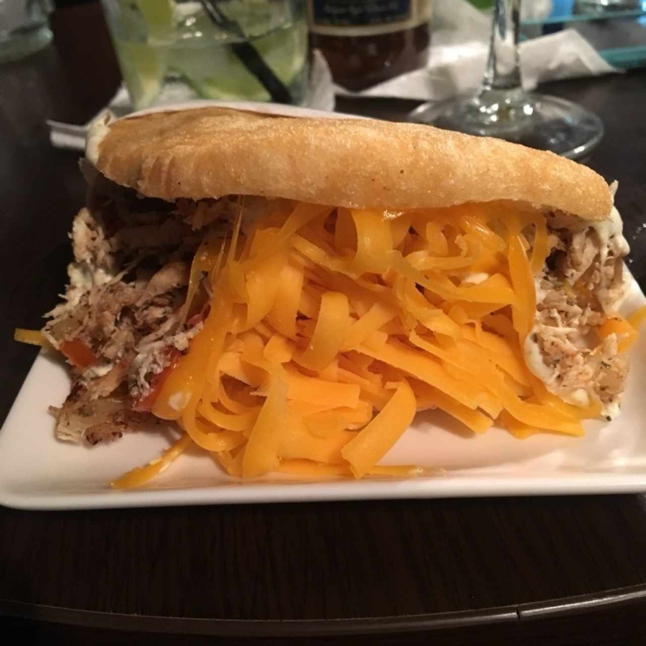 arepa de pollo