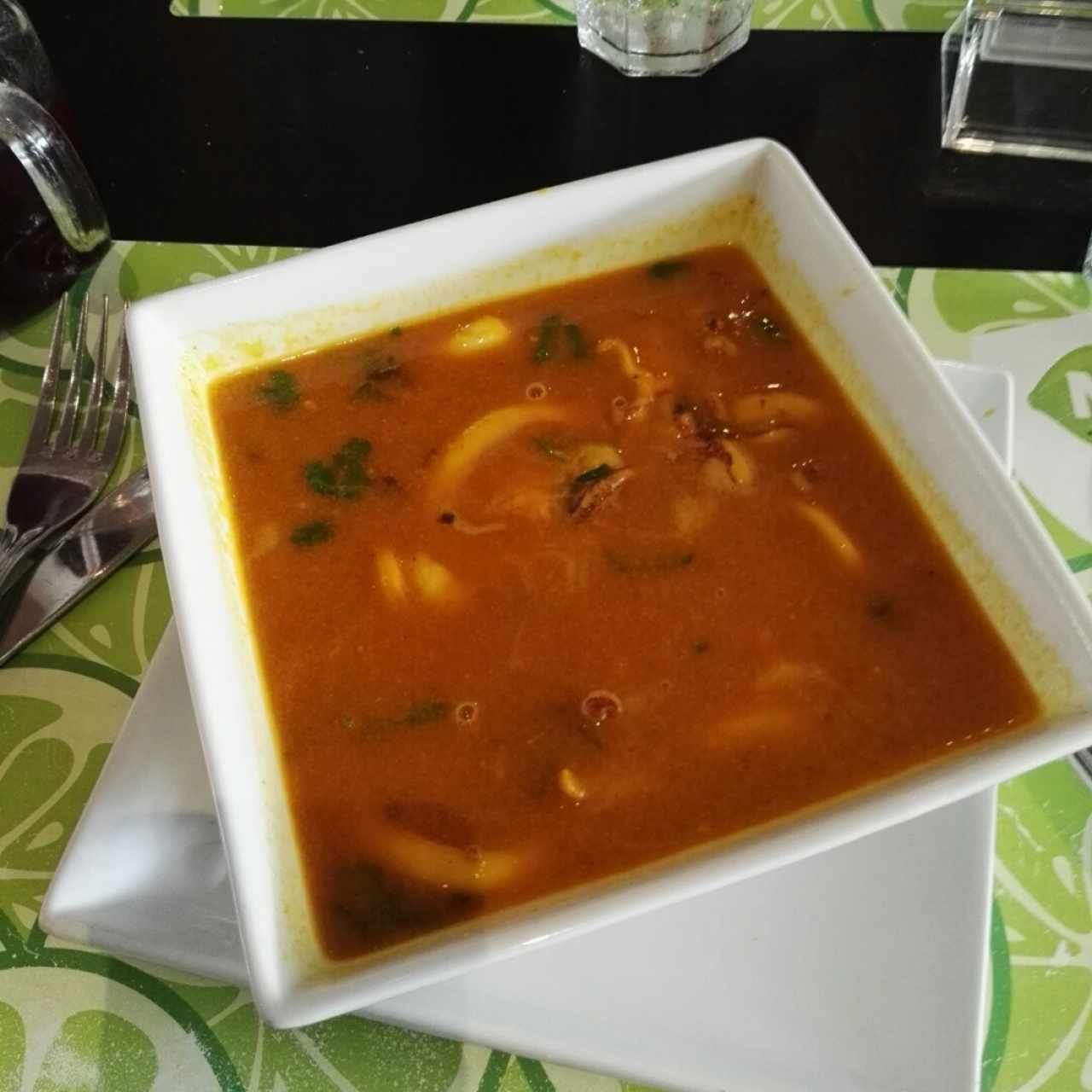 Sopa de Parihuela de Mr Limón..Excelente