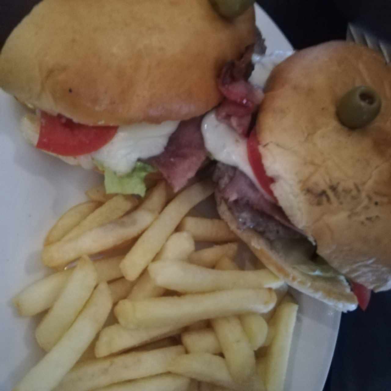 chivito Canadiense