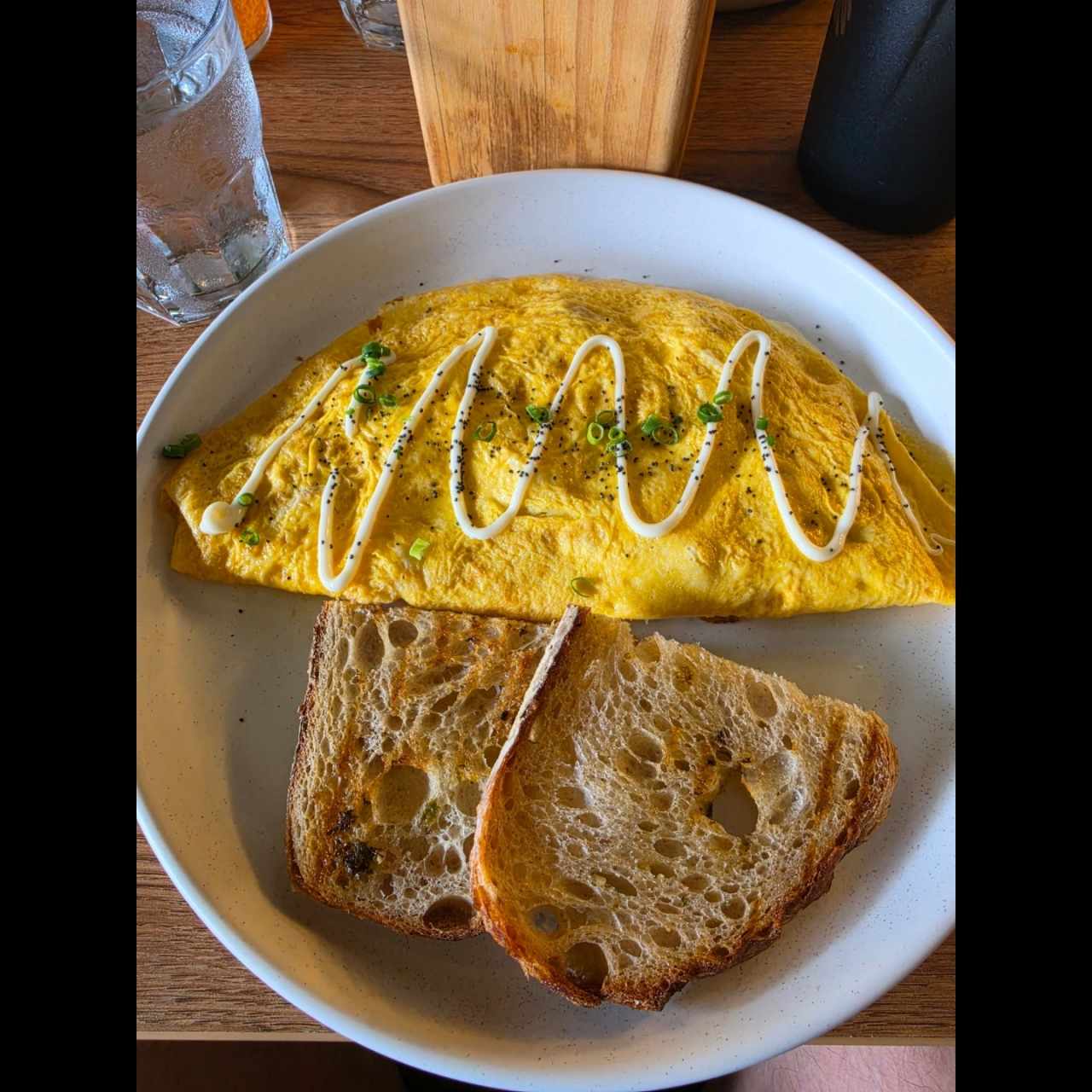 SAUTÉ AND SAUSAGE OMELETTE