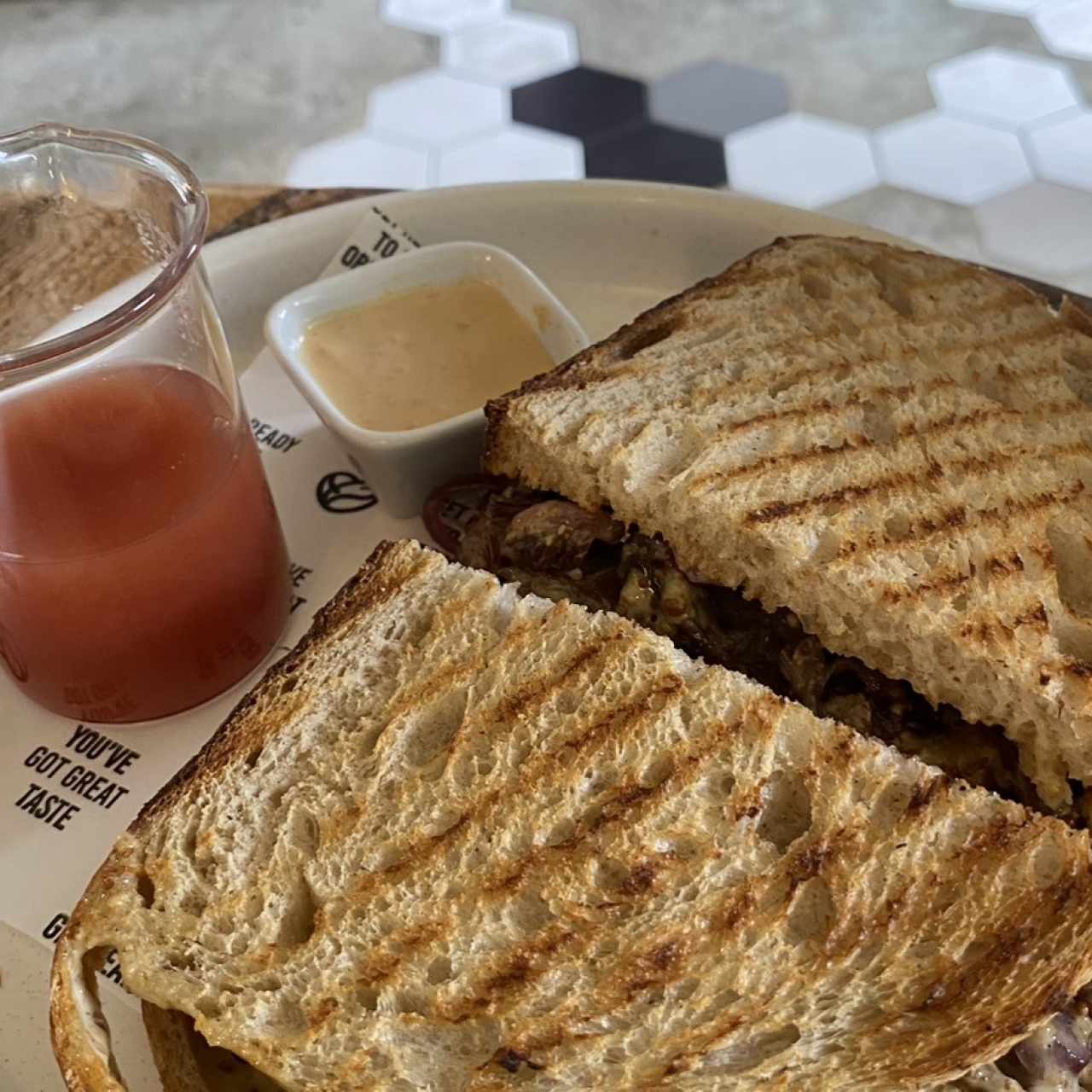 SHORT RIB SANDWICH