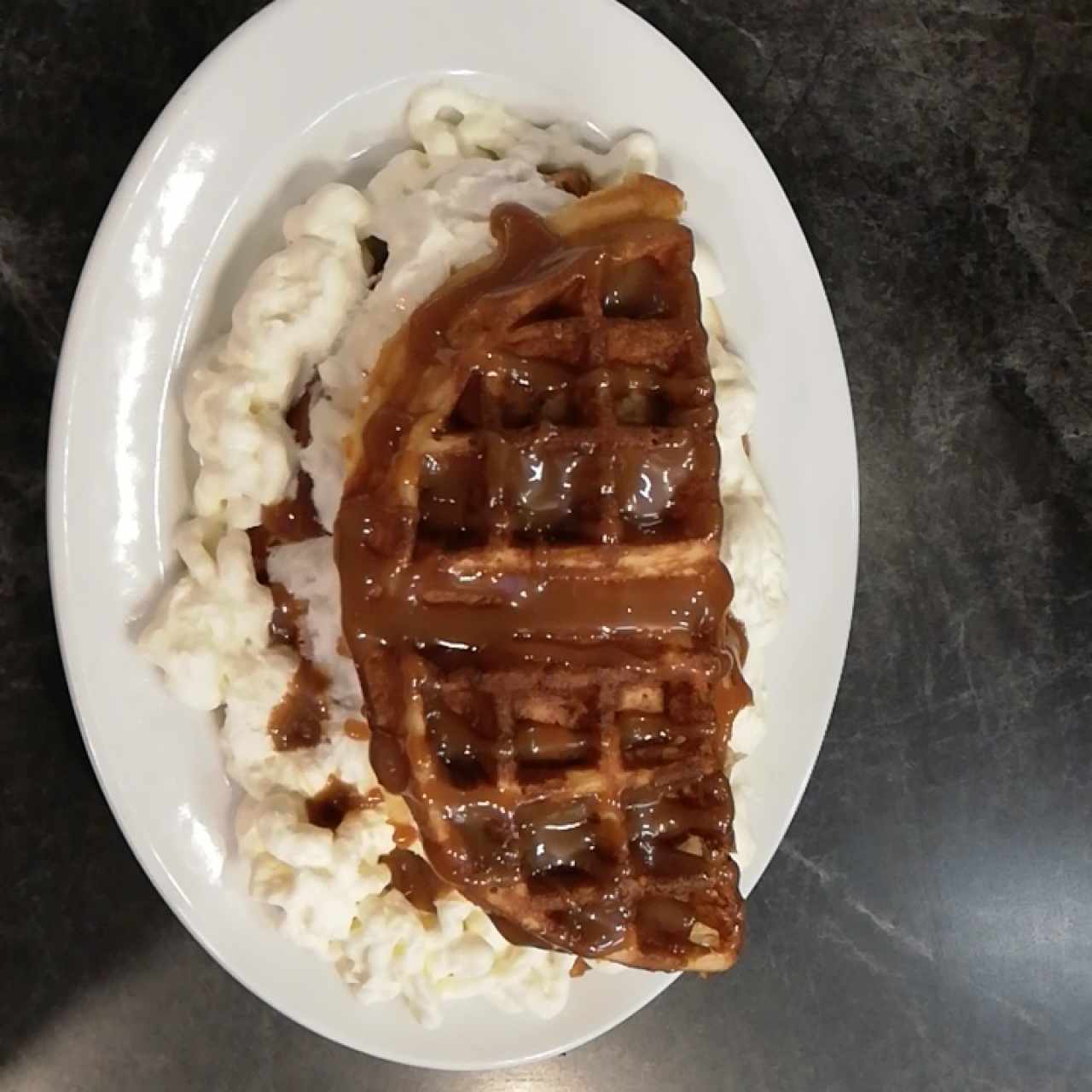Waffles con helados