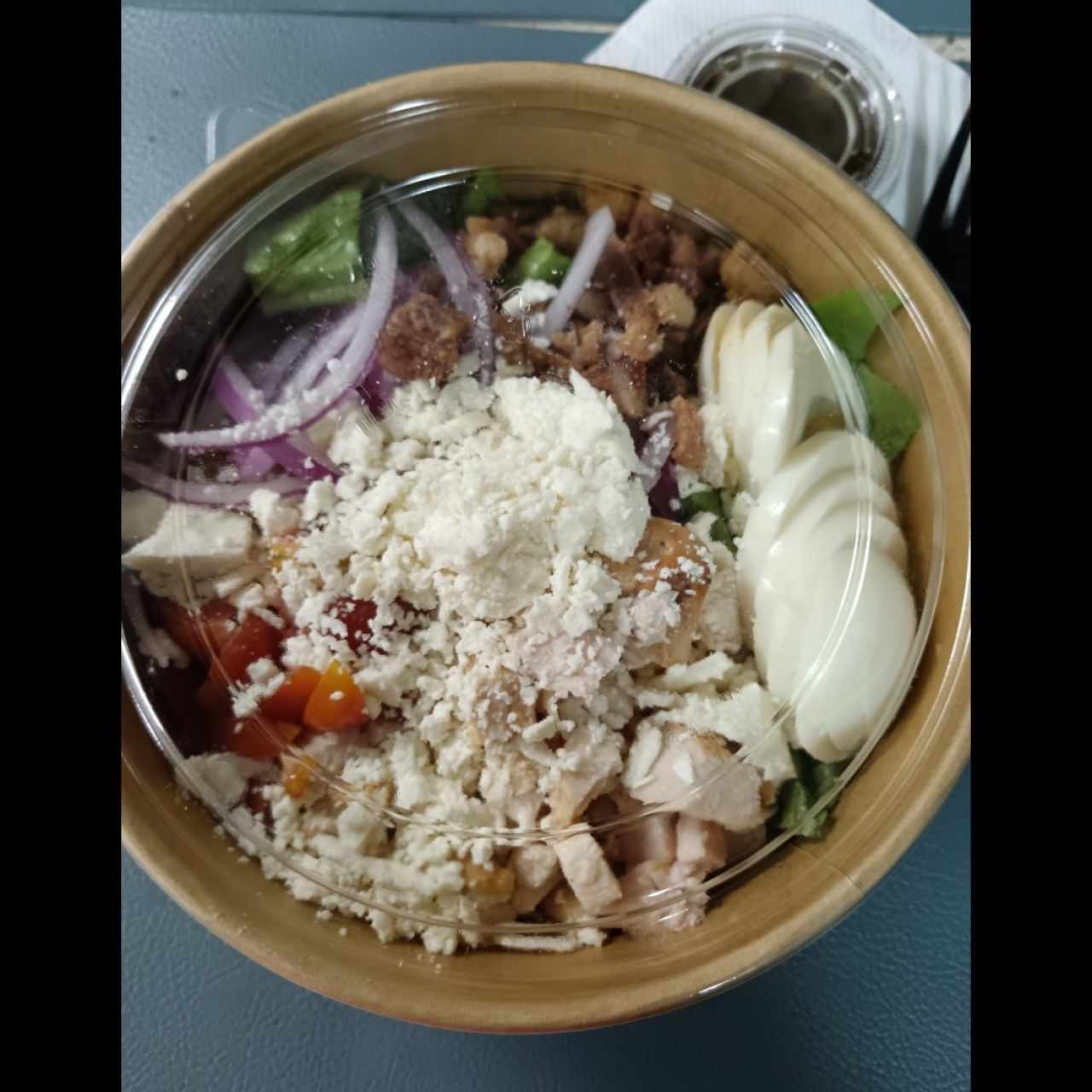 Ensaladas - CHICKEN BLT SALAD