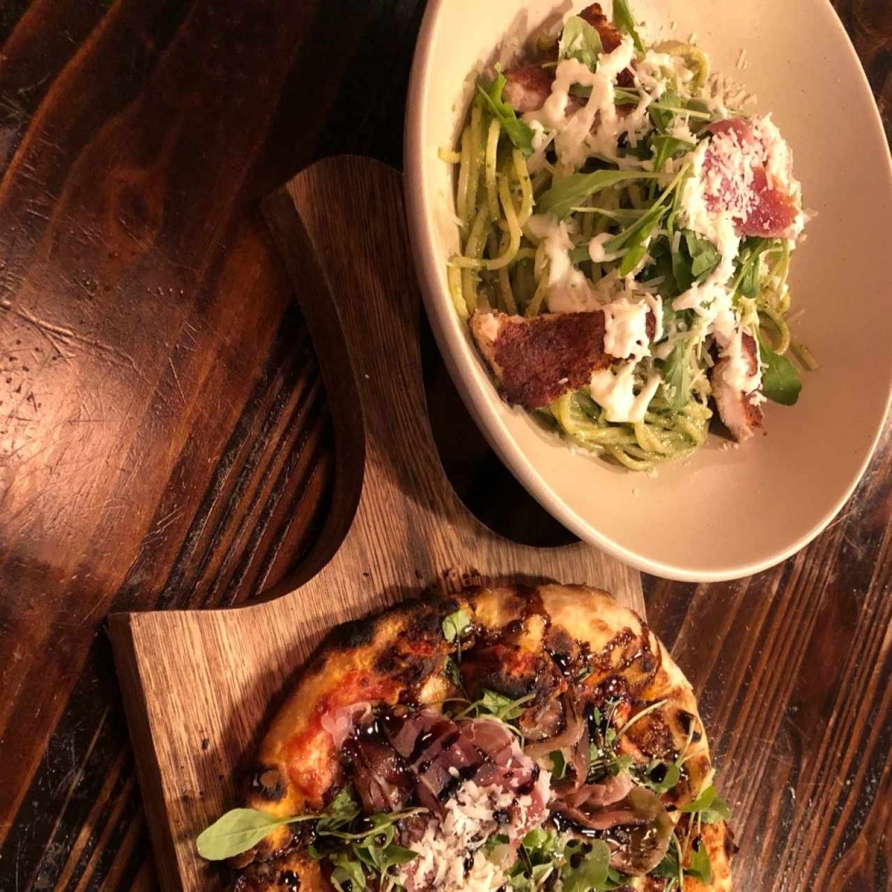 Pizza A la Romana / Pasta al Pesto