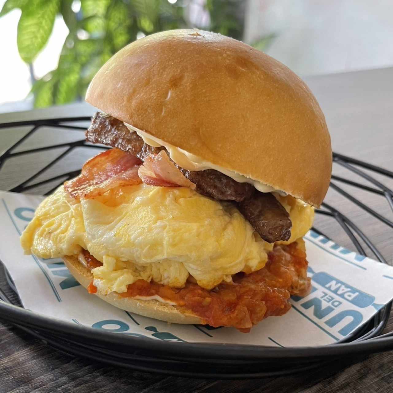 Mañanero - salchicha y bacon 