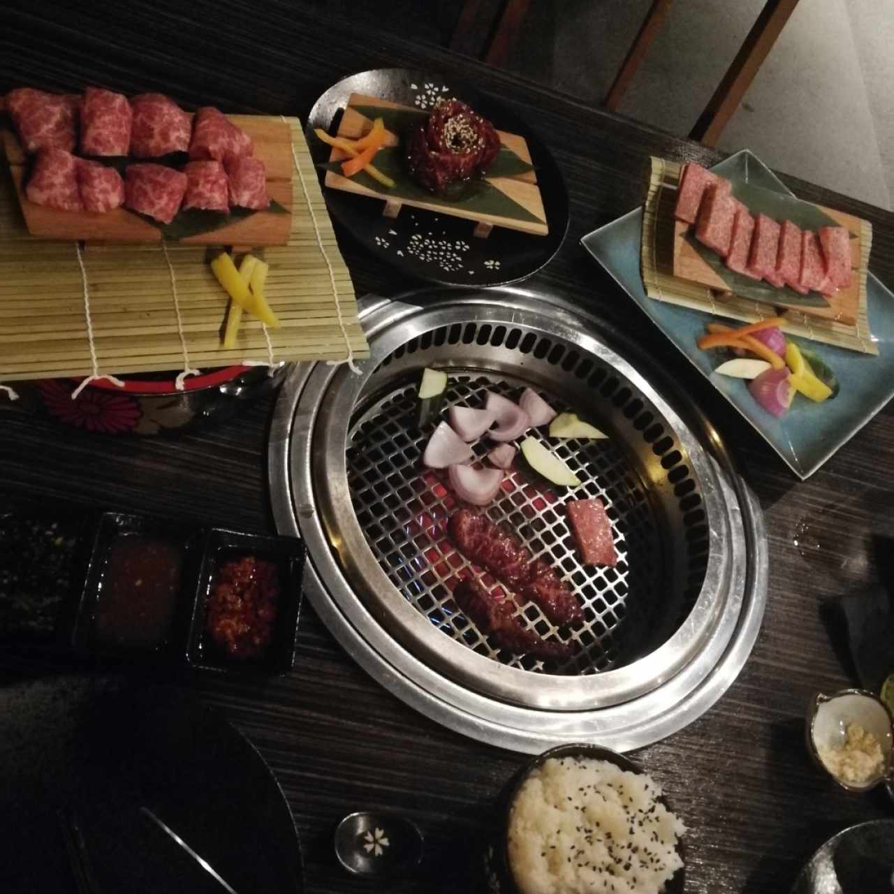 PRIME SHORT RIB ( BONELESS ), ENTRAÑA Y WAYGU