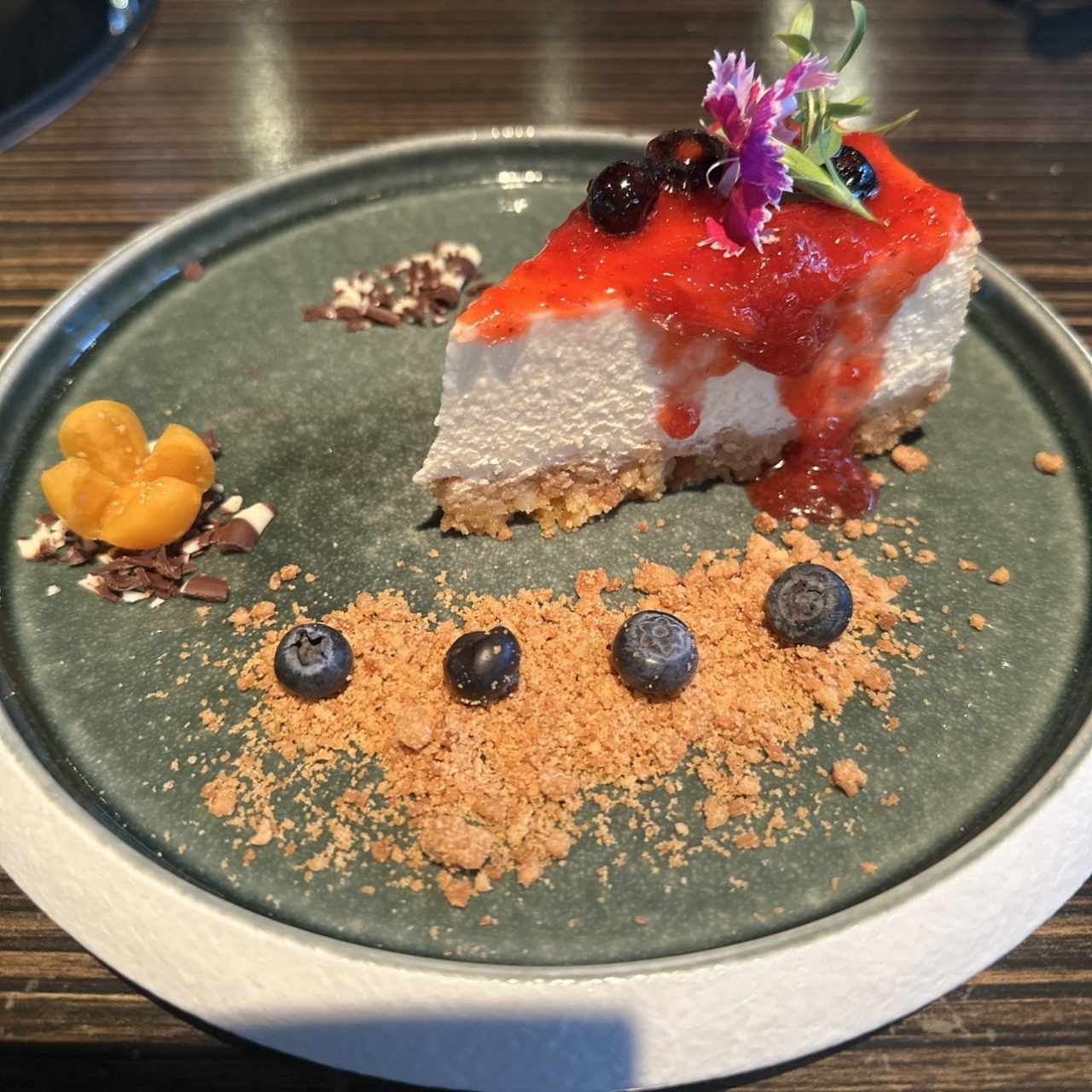 DESERTS - MAGURO CHEESECAKE