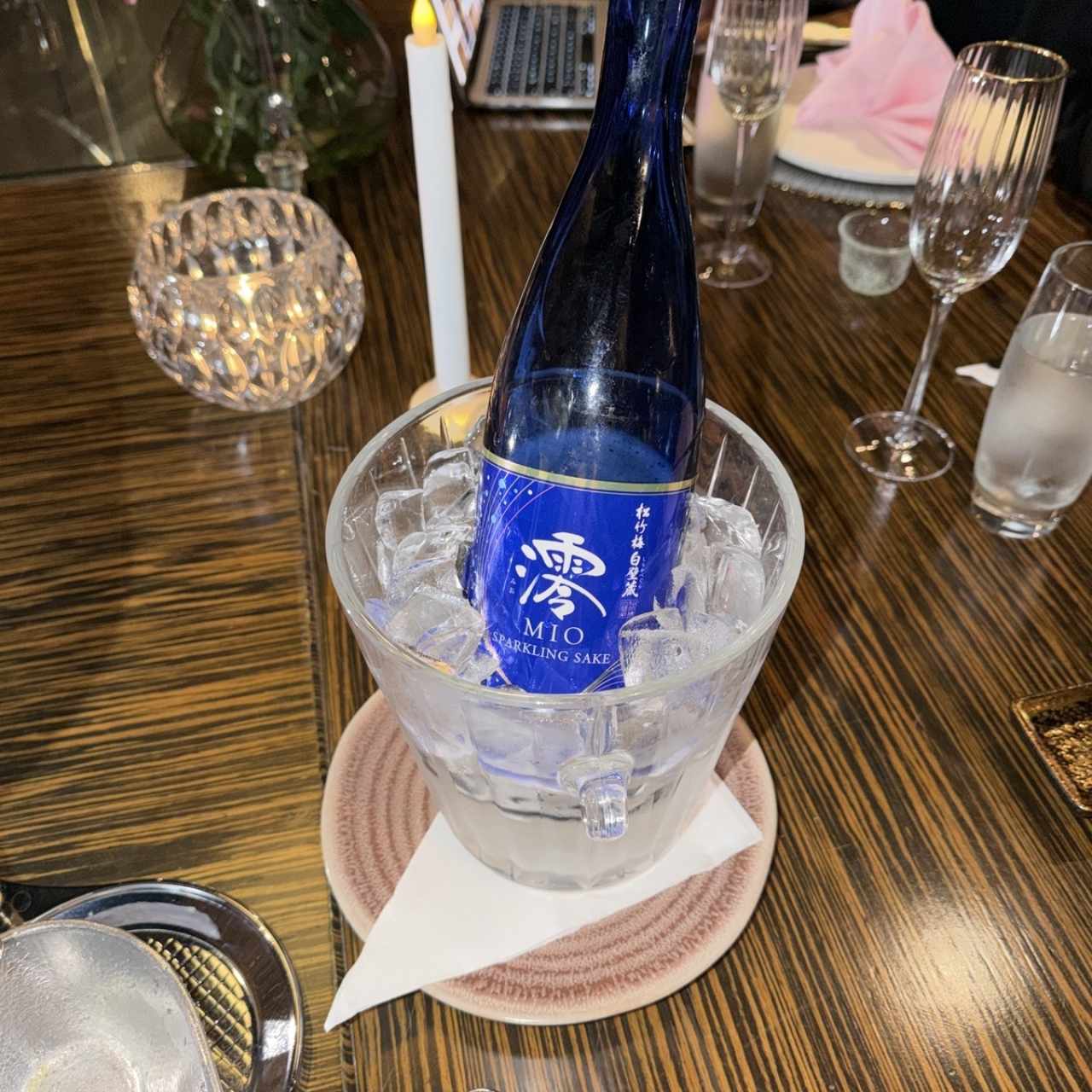 Mio sparkling sake 