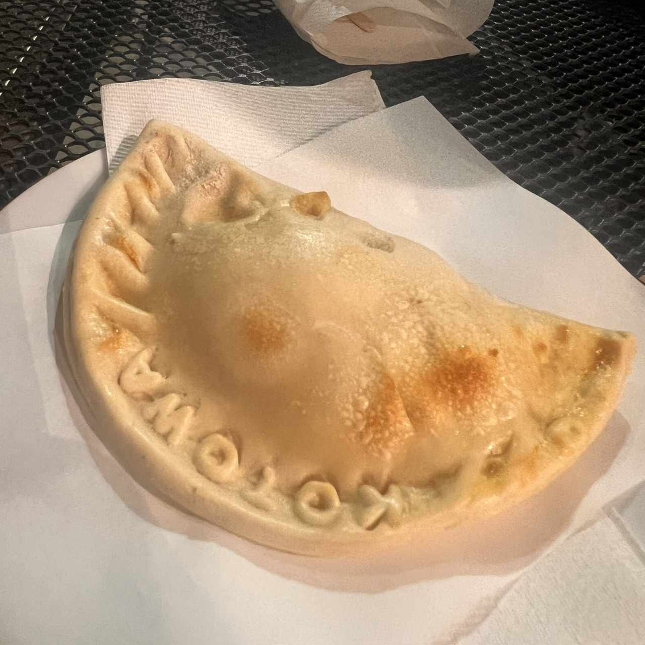 PASTELERÍA SALADA - Empanada 4 quesos