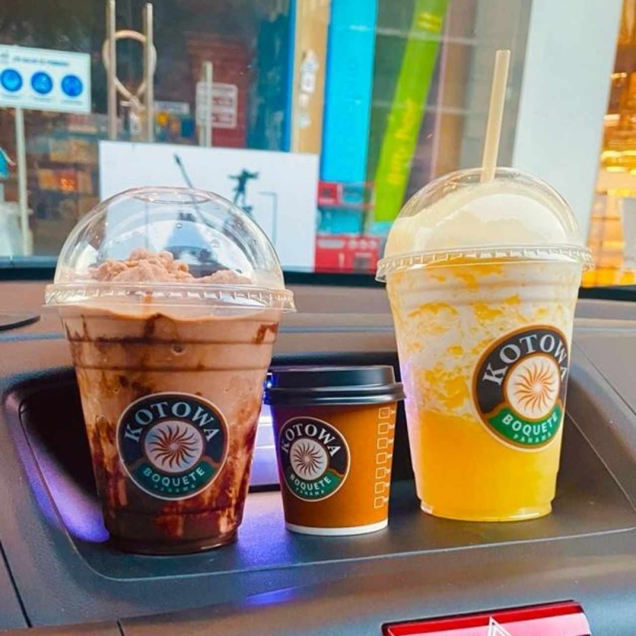 Frappe expresso y licuado piña