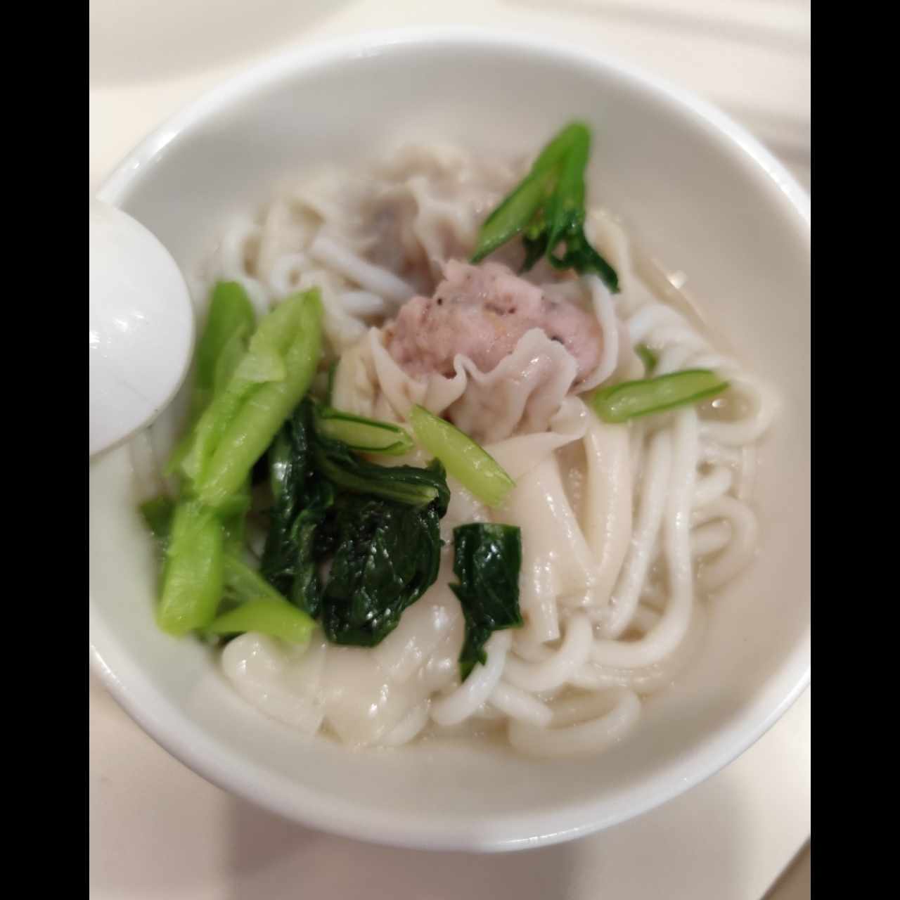 SOPA DE WANTON DE PUERCO