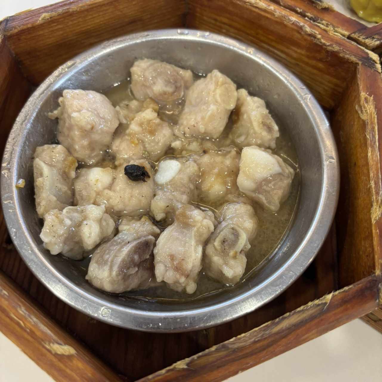 DIM SUM - COSTILLAS DE PUERCO