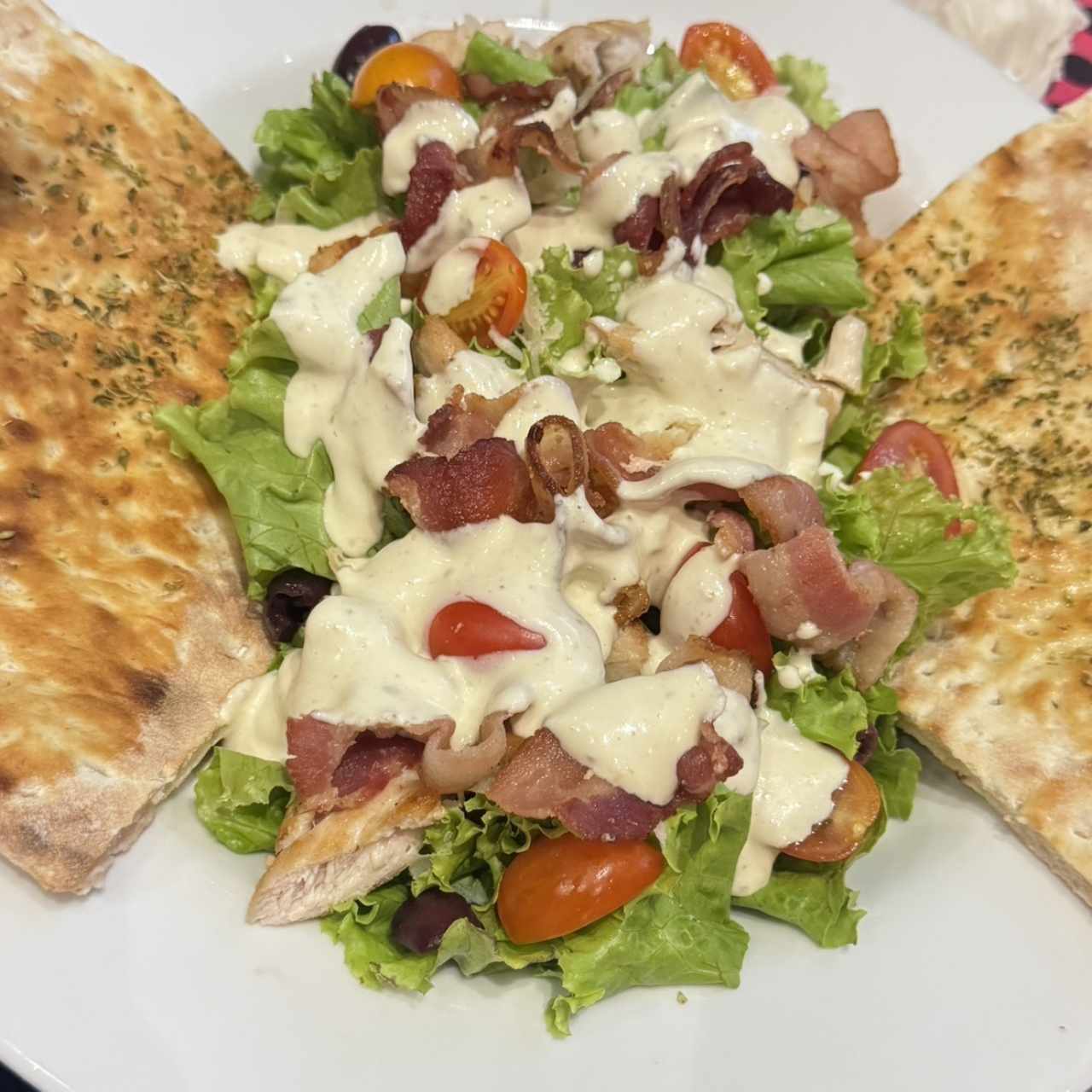 Cesar con Pollo