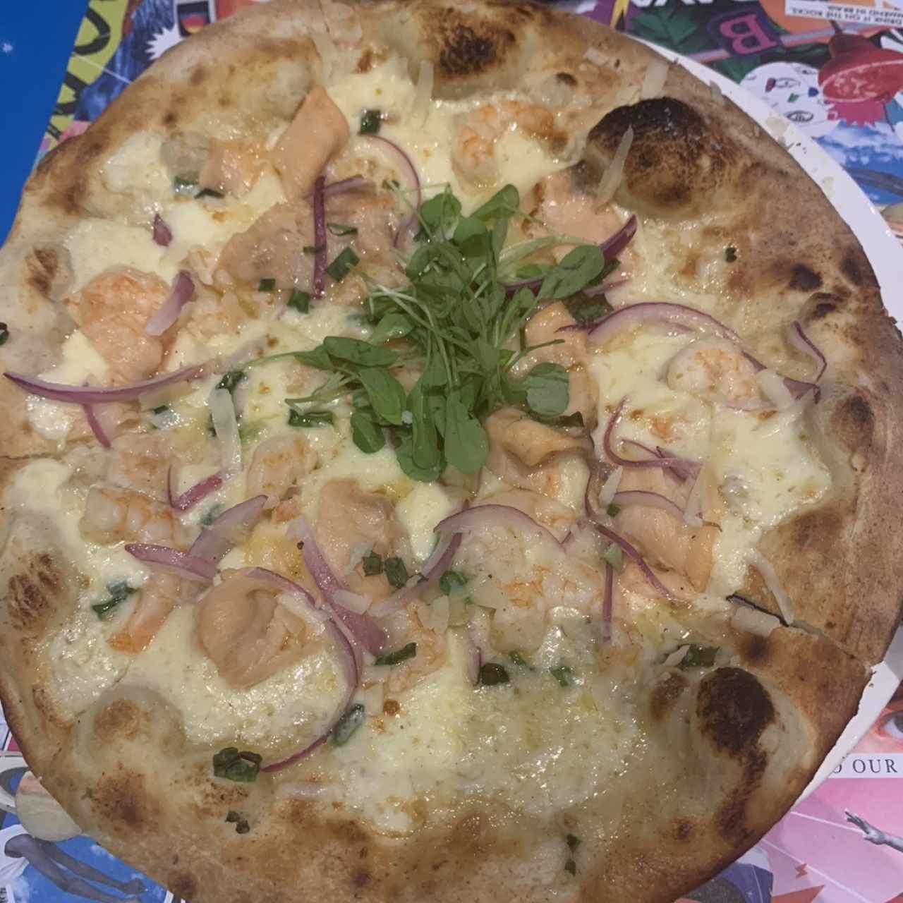 Salmón Camarones