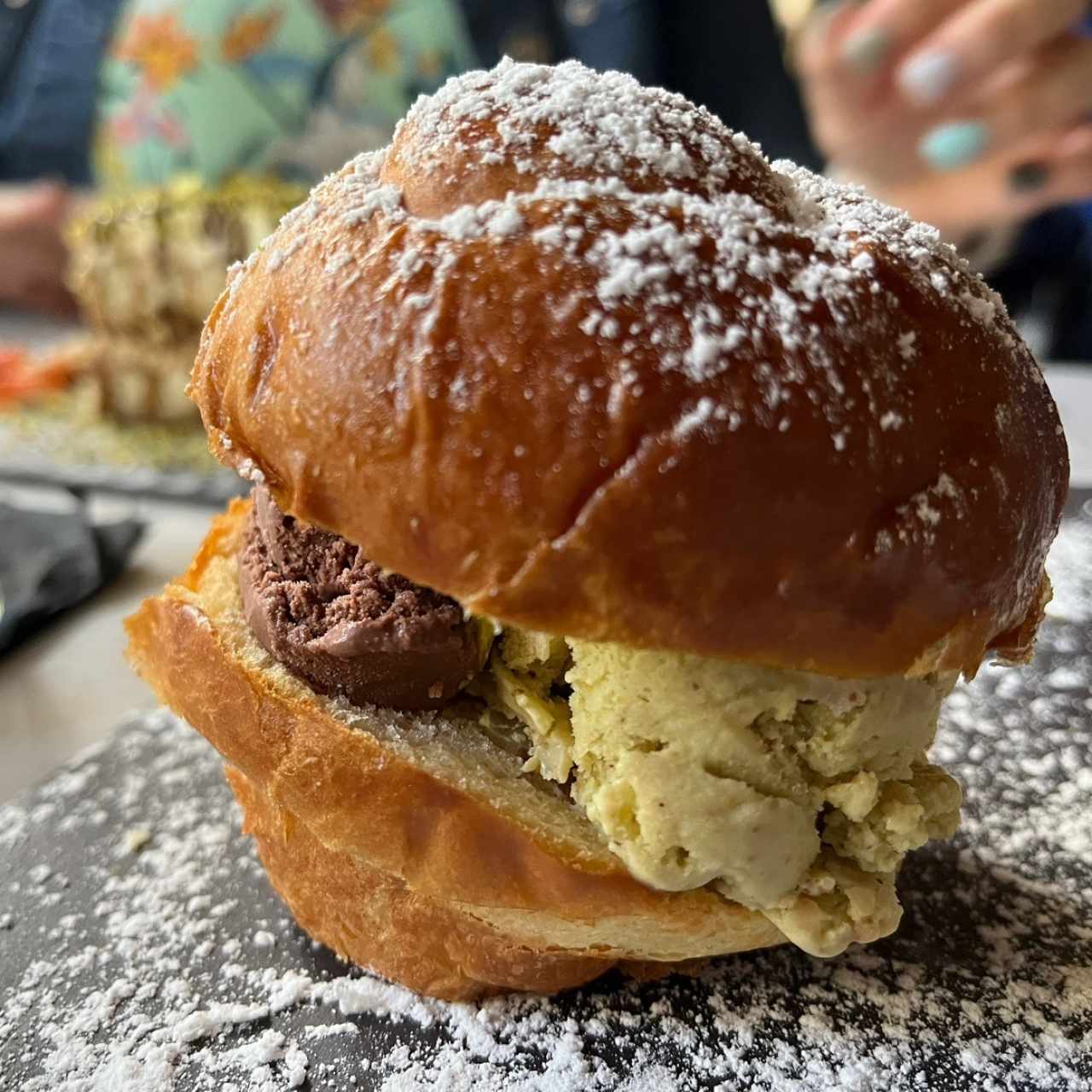Dolce - Gelato e Brioche