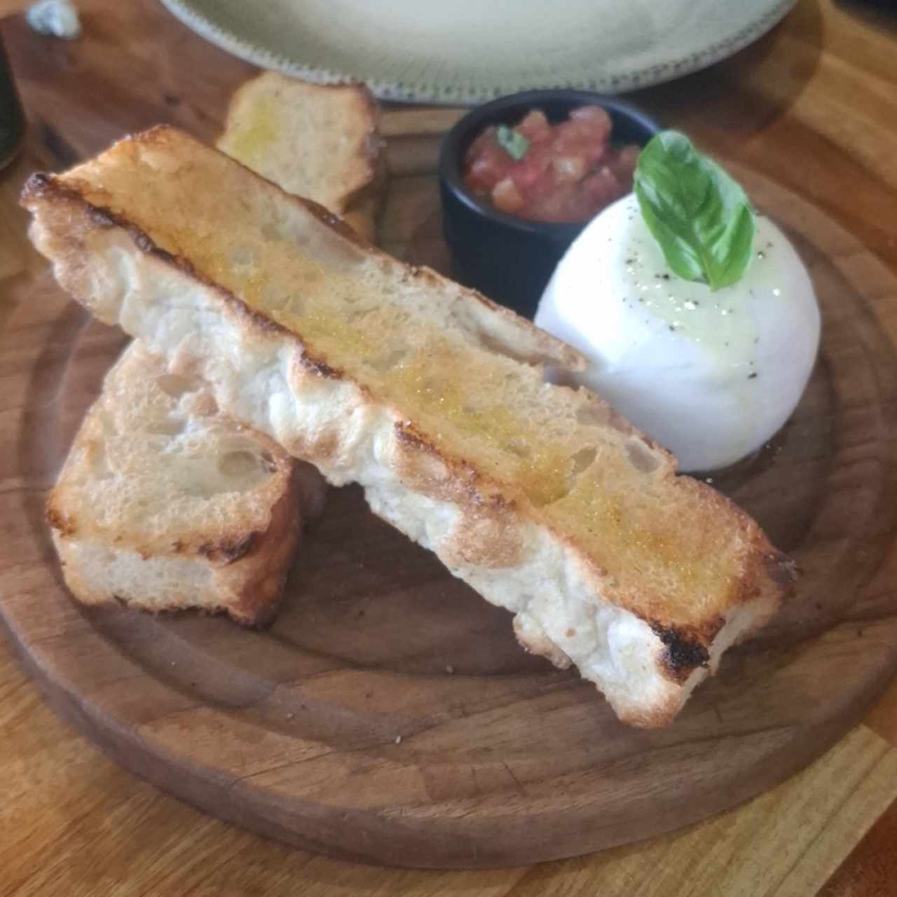 Antipasti - Burrata Semplice