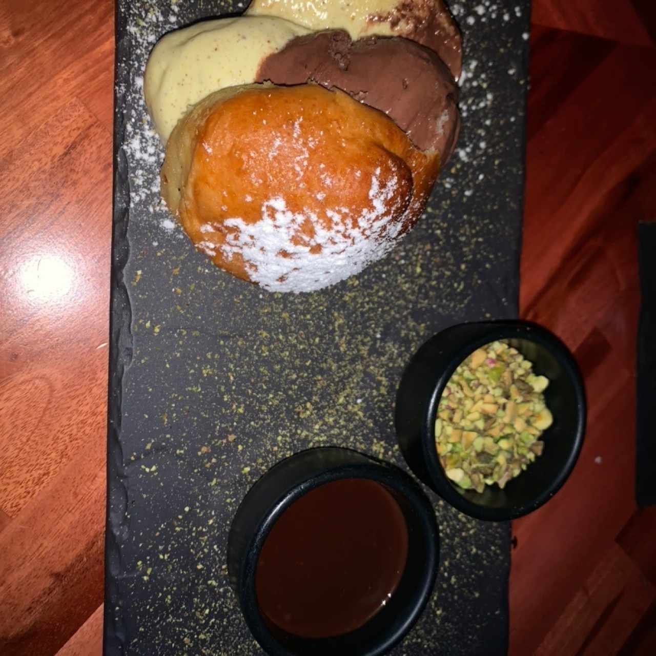 Dolce - Gelato e Brioche