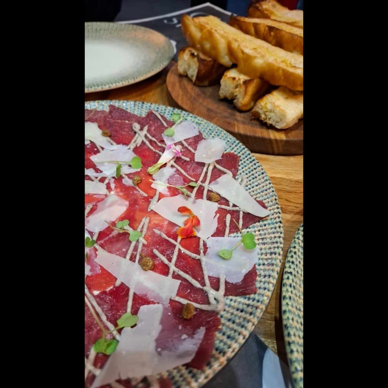 Antipasti - Carpaccio al Tartufo