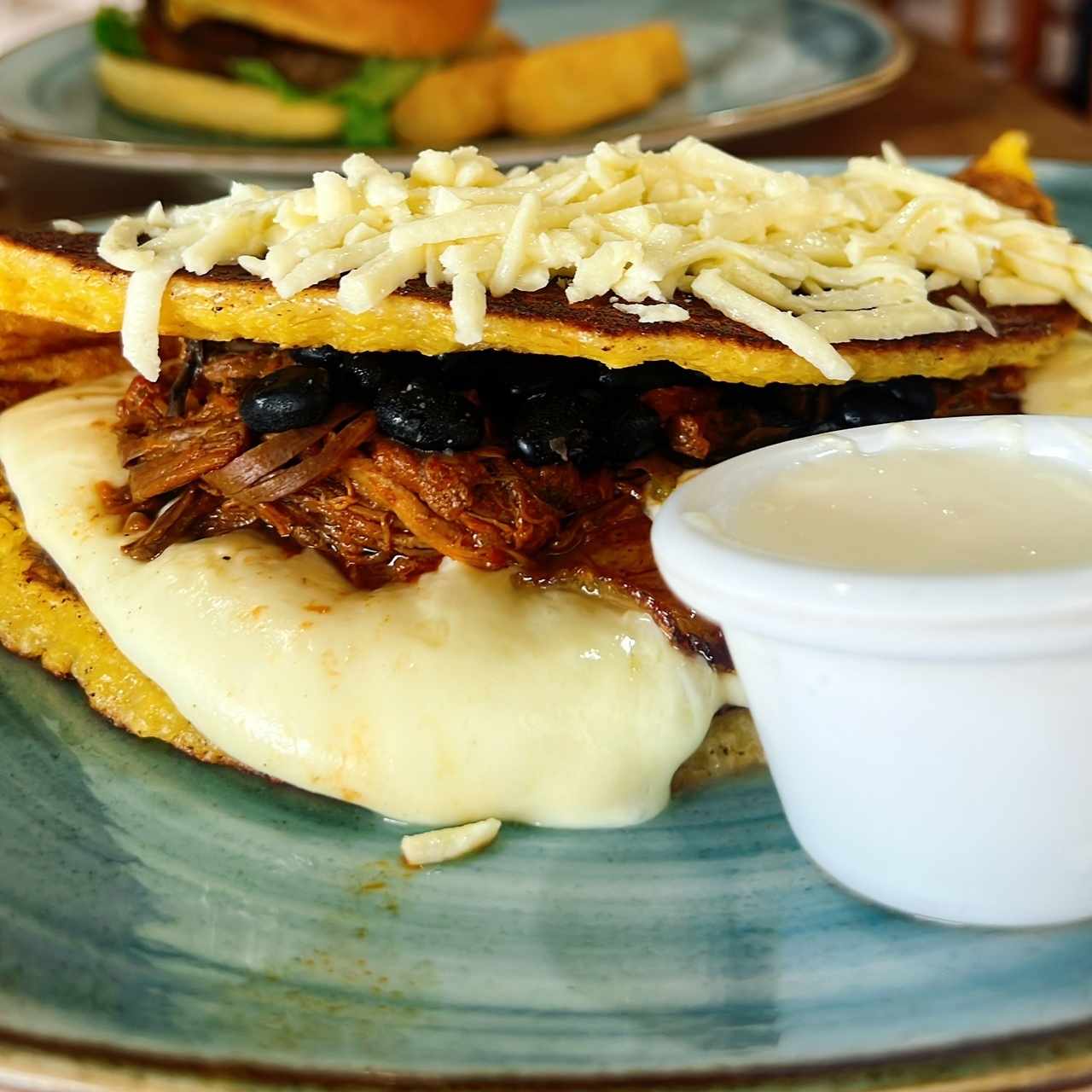 Cachapa de Queso y Pabellón