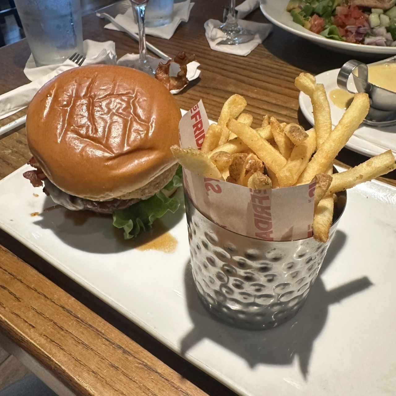 Burgers - BEYOND MEAT BURGER