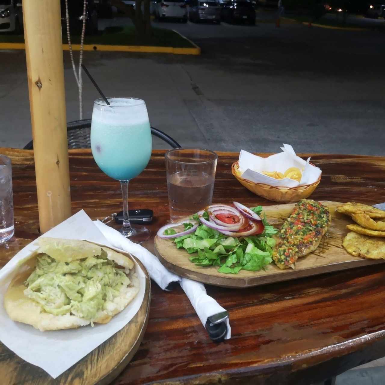 arepa y pescado alajillo 